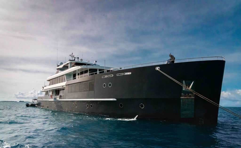 bateau black pearl